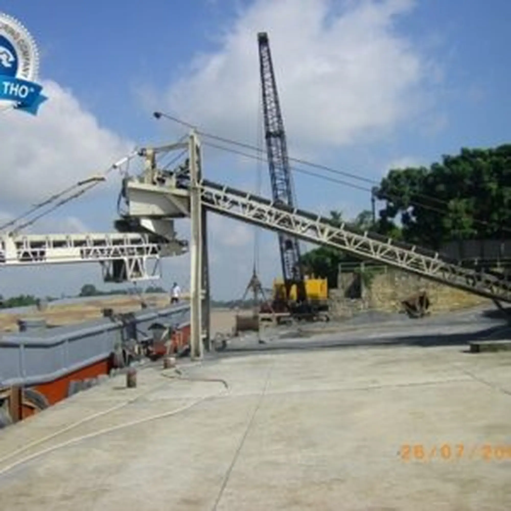 Băng tải cao su cầu cảng