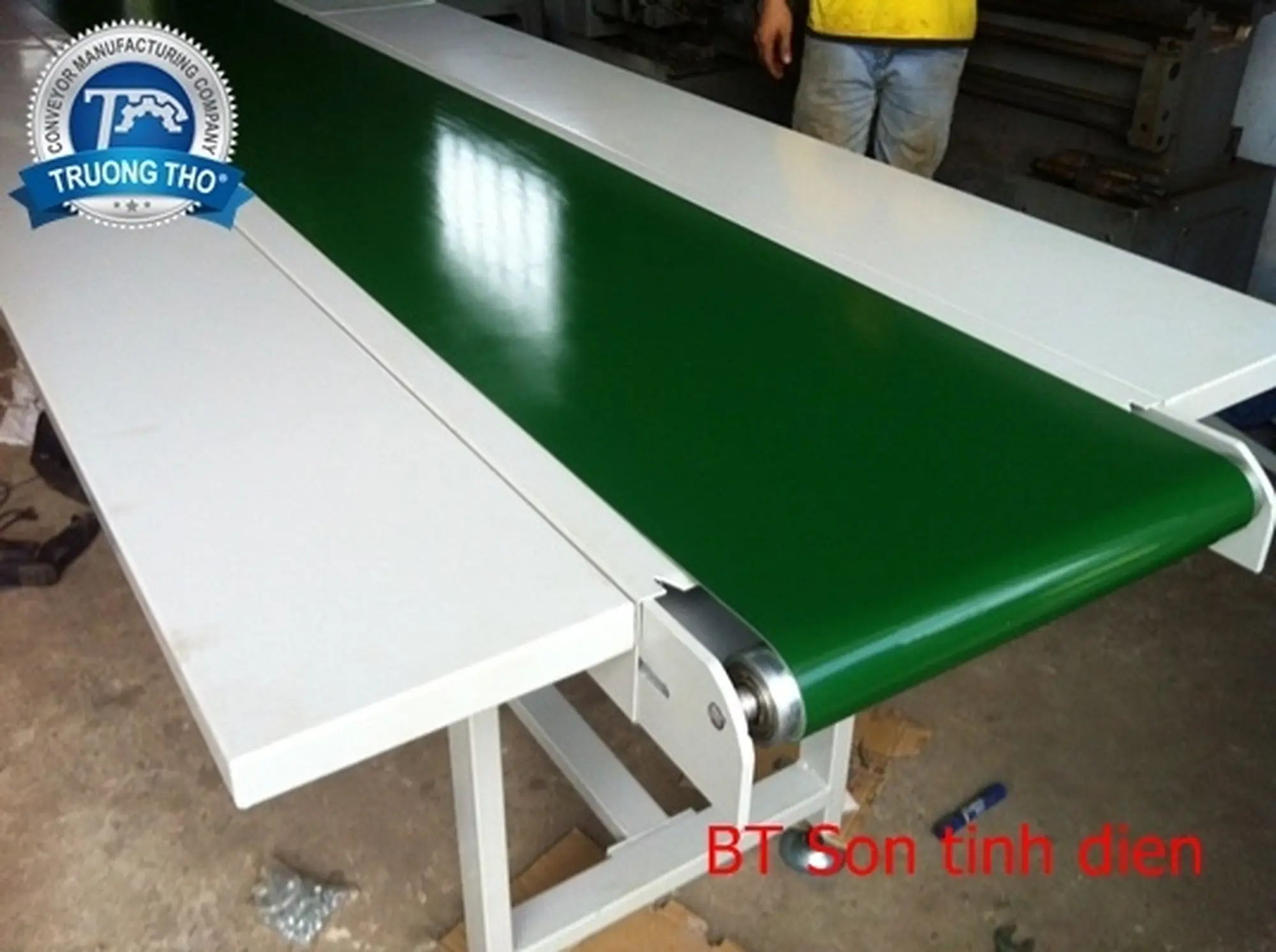 Băng tải pvc bàn thao tác