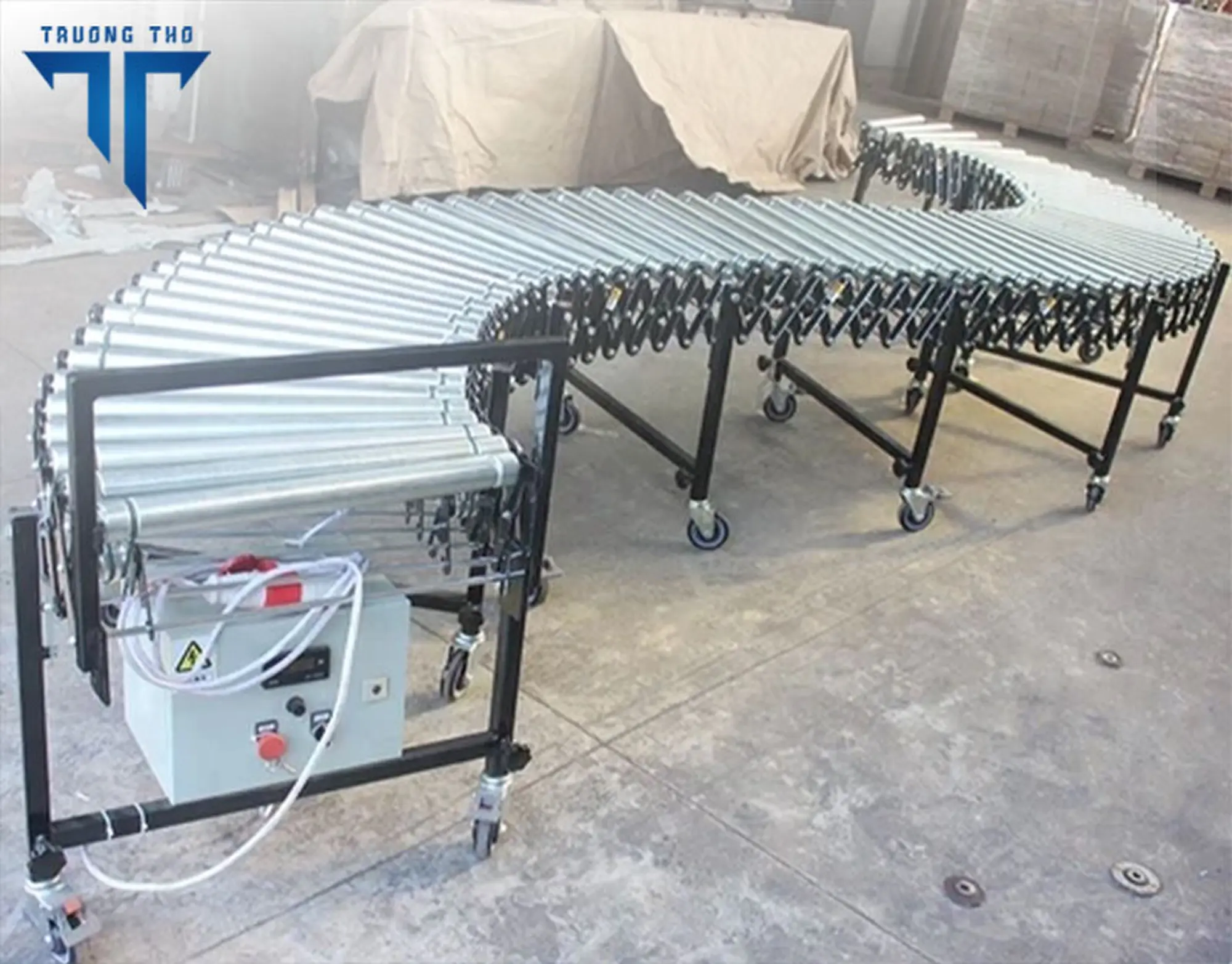 Băng tải con lăn xếp linh hoạt