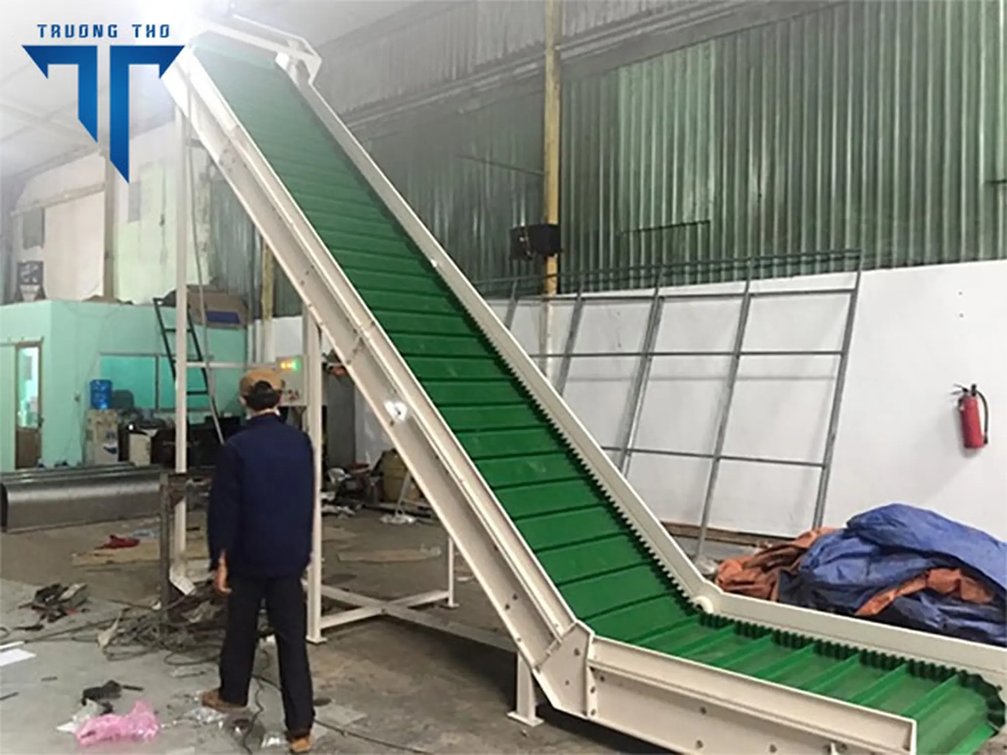 Băng tải cấp liệu