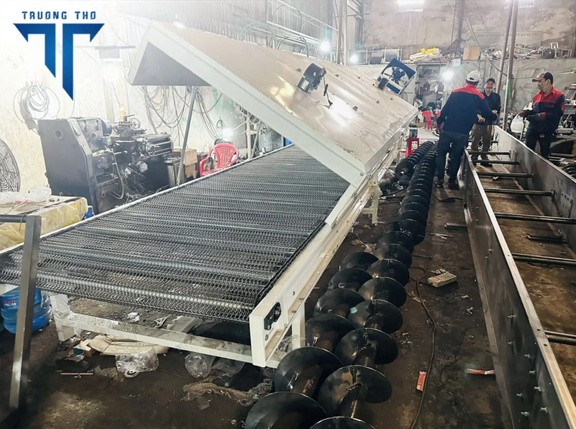 Băng tải buồng sấy