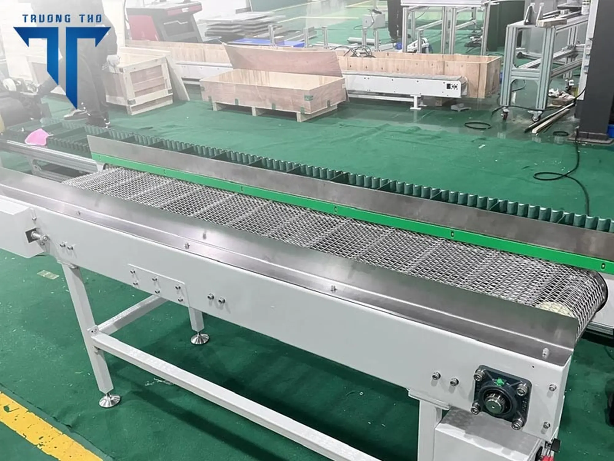 Băng chuyền lưới inox