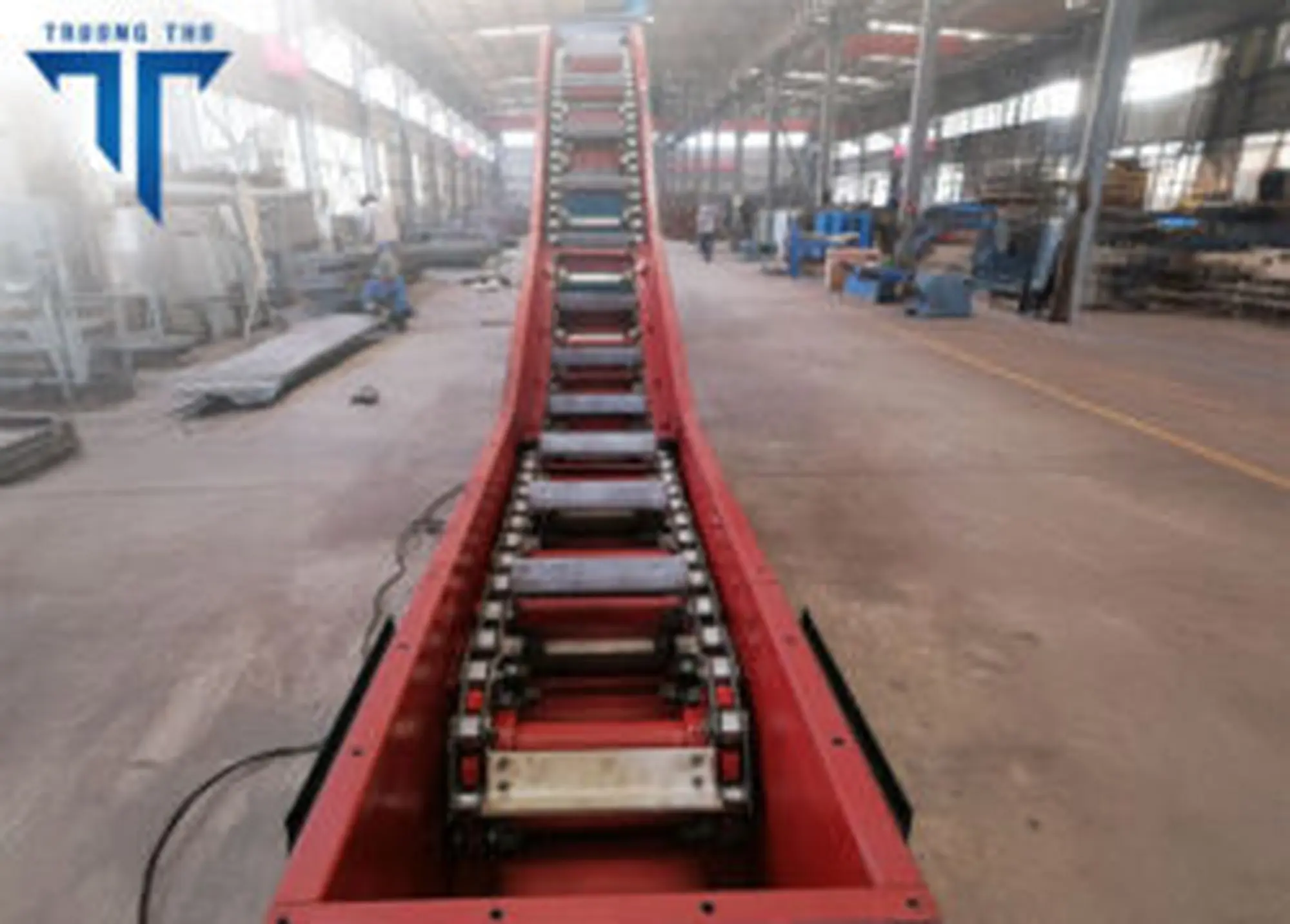 Băng tải xích cào