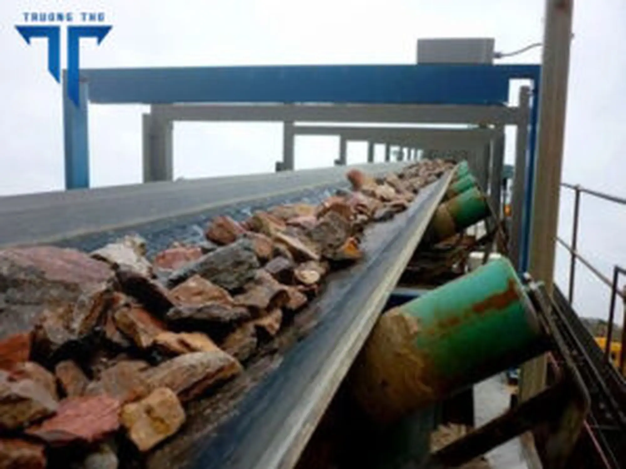 Ứng dụng băng tải cao su bố vải