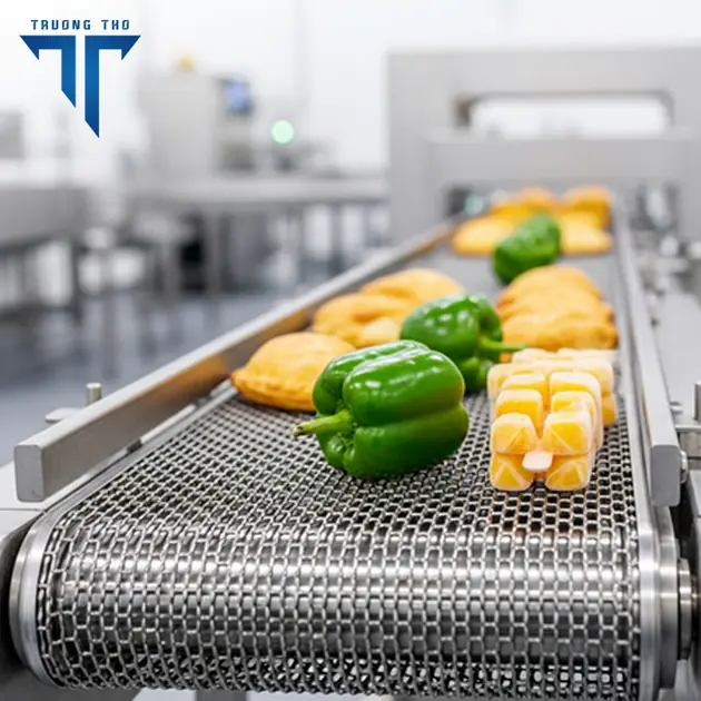 ứng dụng băng chuyền lưới cho rau củ