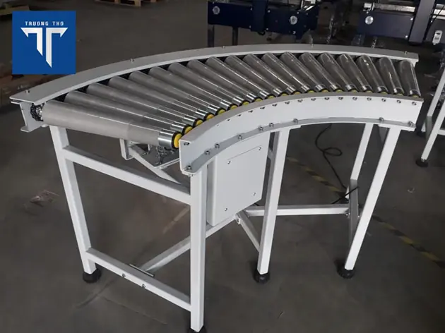 phân loại băng tải con lăn nhựa