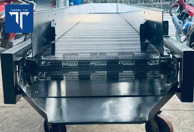 băng chuyền lưới thép