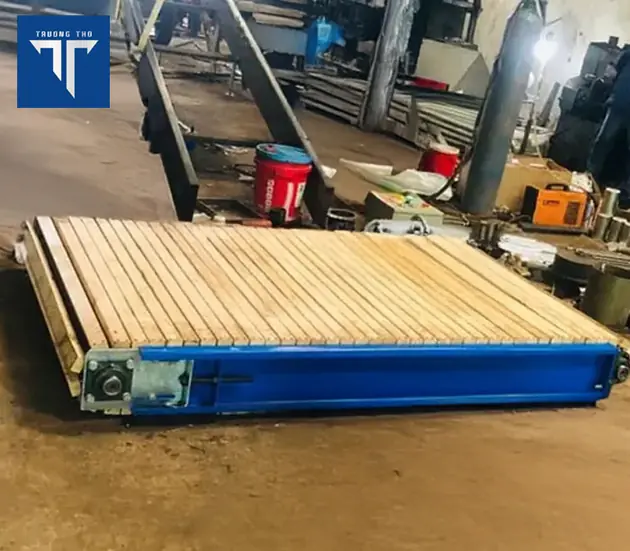 băng tải xích gỗ