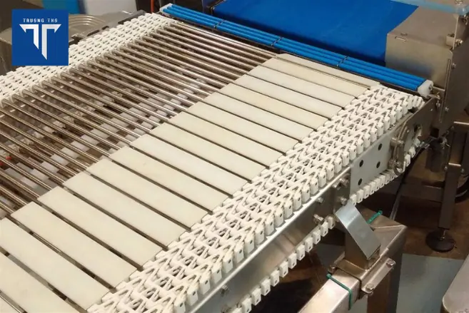 băng tải xích nhựa là gì?