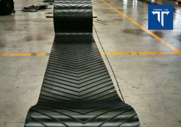 băng tải cao su gân v là gì