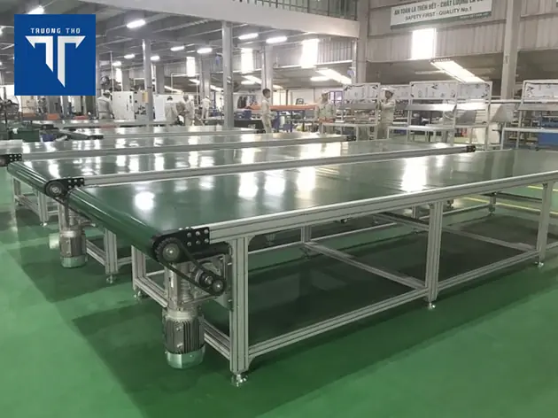 giá băng tải pvc